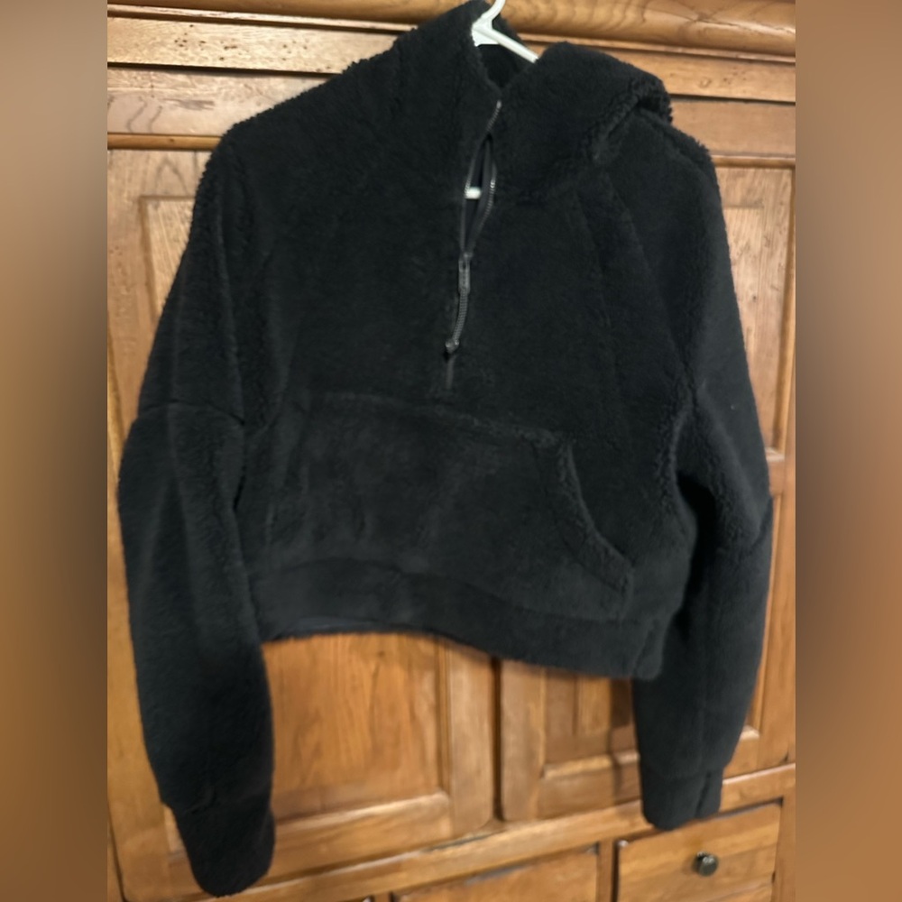 Lululemon Women’s Black Sherpa Hooded Quarter Zip Size S